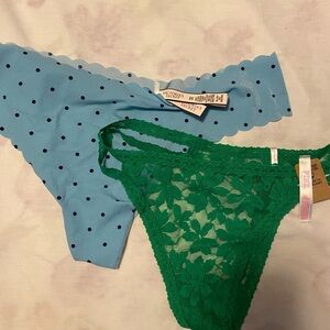 Bundle of 2: Women’s Victoria Secret Thongs L/XL NWT